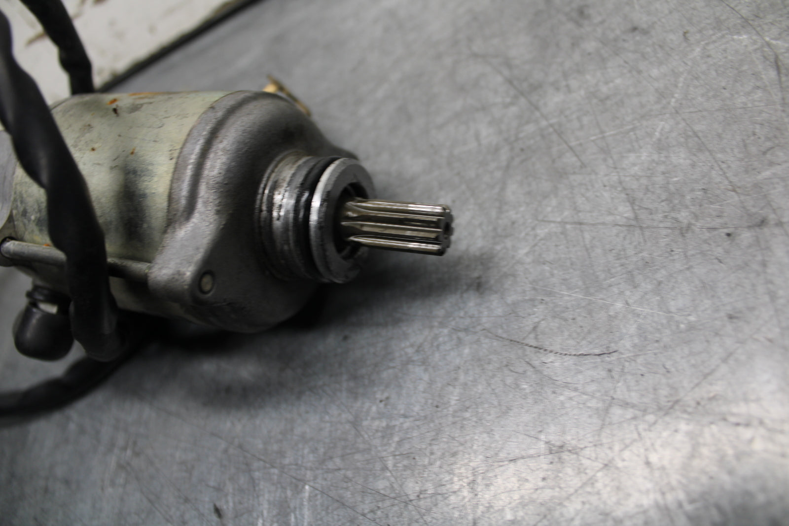 05-06 SUZUKI GSXR1000 ENGINE STARTING STARTER MOTOR -DC 12V 31100-40F00 BB677