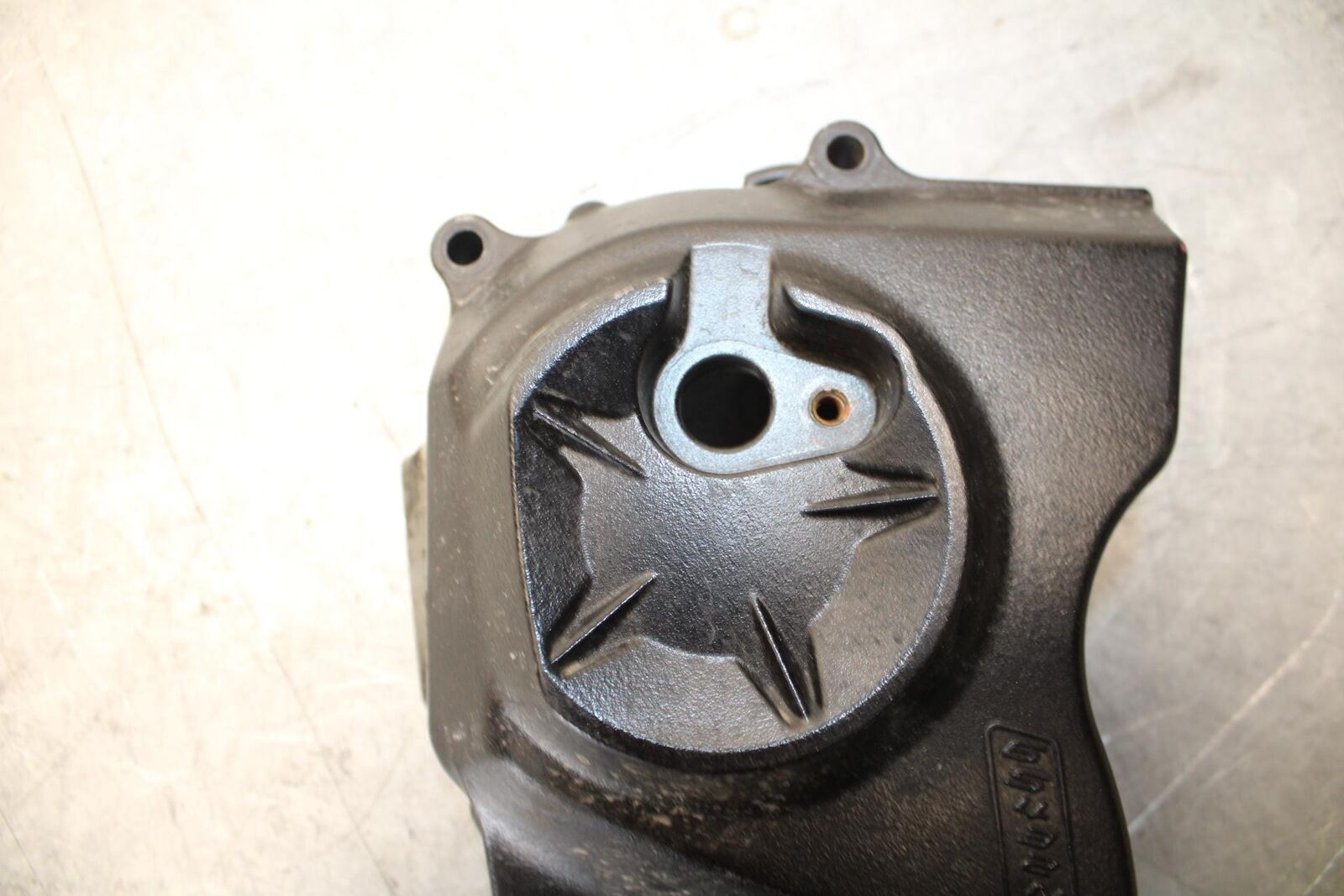 2010 Kawasaki Ninja ZX6R ZX600R ENGINE SPROCKET COVER 14026-0066 BB528