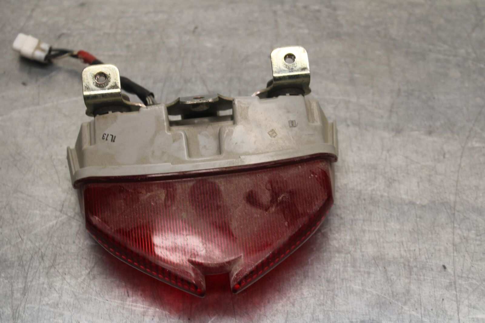2011 Suzuki GSXR600 REAR TAIL TAILLIGHT BACK BRAKE LIGHT BB605