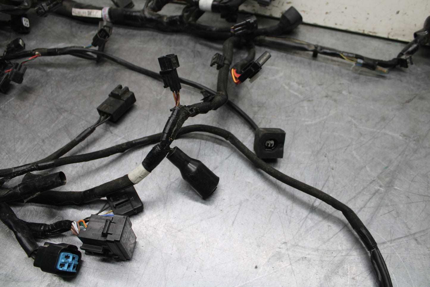 24-25 KAWASAKI NINJA ZX6R MAIN ENGINE WIRING HARNESS WIRE LOOM BB726