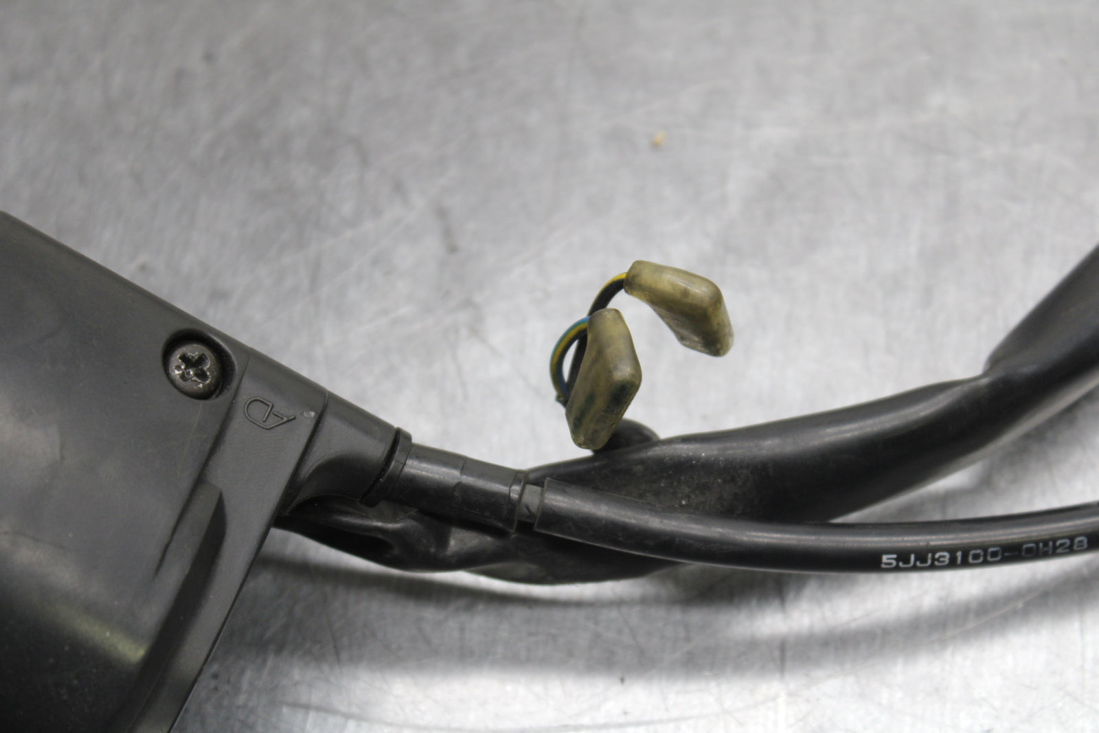 00-01 YAMAHA YZF R1 LEFT CLIP ON HANDLE HORN SIGNALS SWITCH SWITCHES BB755