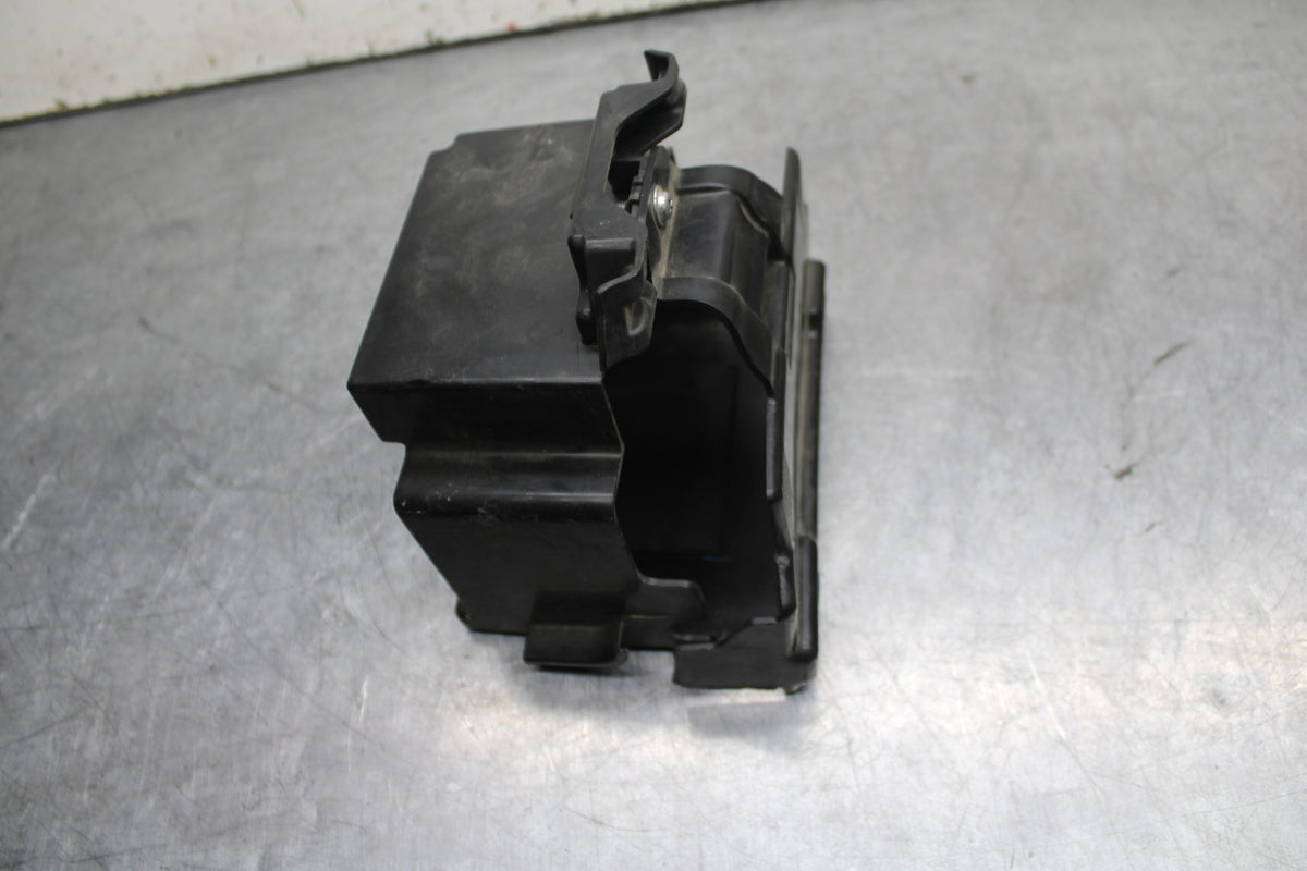 10-13 HONDA SHADOW RS 750 VT750RS BATTERY TRAY BOX HOLDER BB718