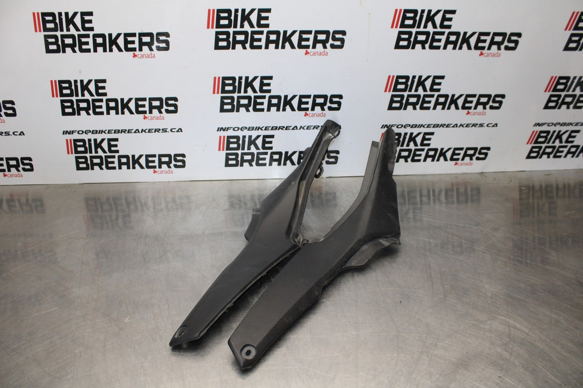 22-25 YAMAHA YZF R7 RIGHT LEFT FRONT SIDE SEAT PANELS TRIMS COWLS FAIRINGS BB182