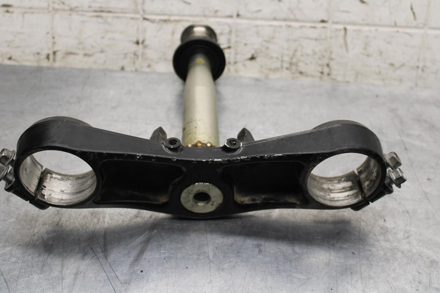 2000 Kawasaki Ninja ZX12R ZX1200A FRONT FORKS CLAMP LOWER TRIPLE TREE STEM BB565