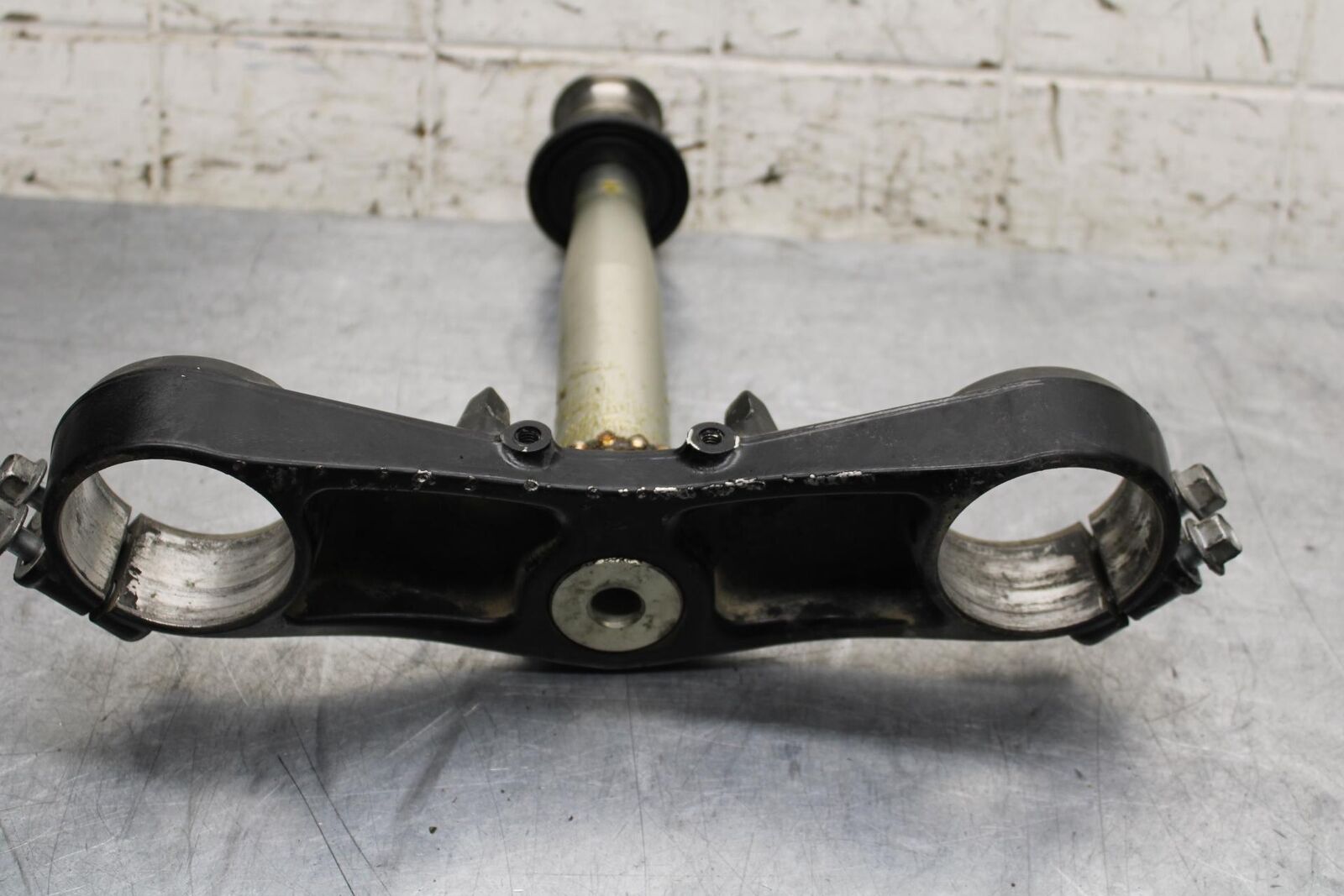 2000 Kawasaki Ninja ZX12R ZX1200A FRONT FORKS CLAMP LOWER TRIPLE TREE STEM BB565