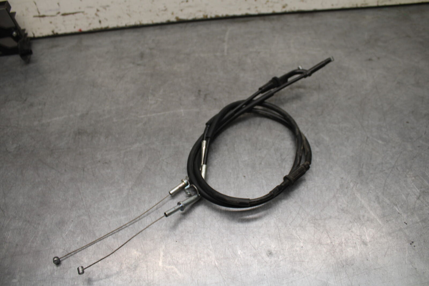 18-24 KAWASAKI NINJA 650 THROTTLE CABLES LINES BB725