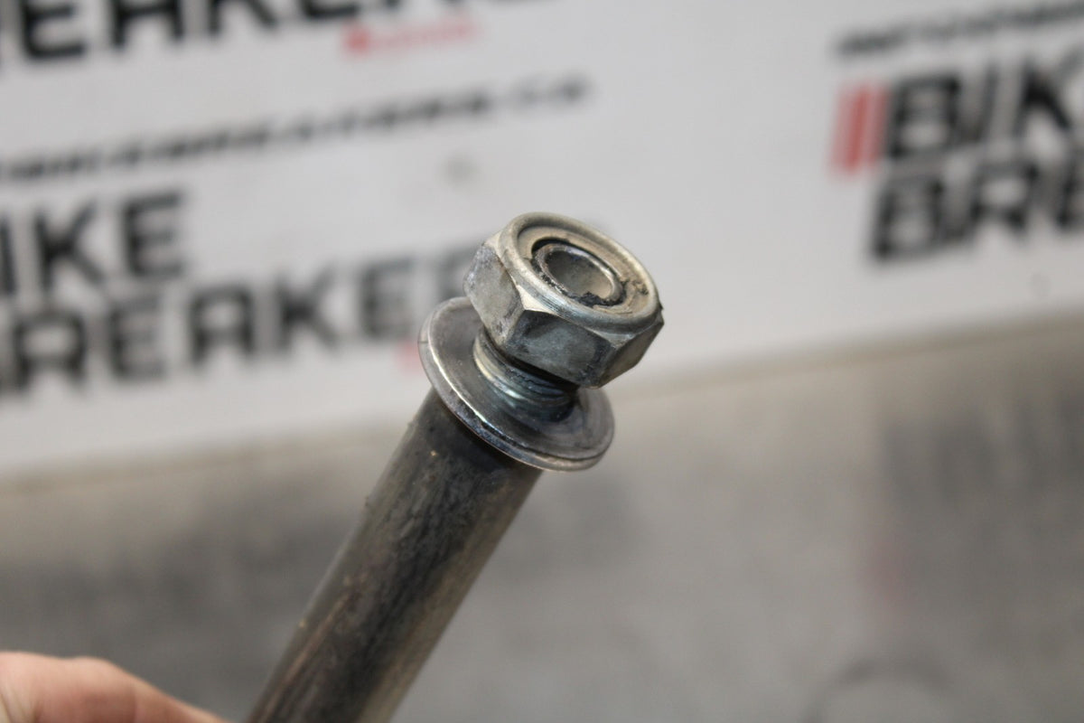 18 YAMAHA SUPER TENERE REAR AXLE BACK WHEEL RIM PIVOT BOLT AXEL BB832