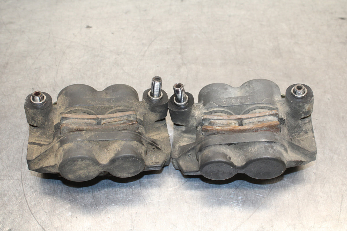 06-07 YAMAHA YZF R6 RIGHT LEFT FRONT BRAKE CALIPER SET PAIR CALIPERS BB742