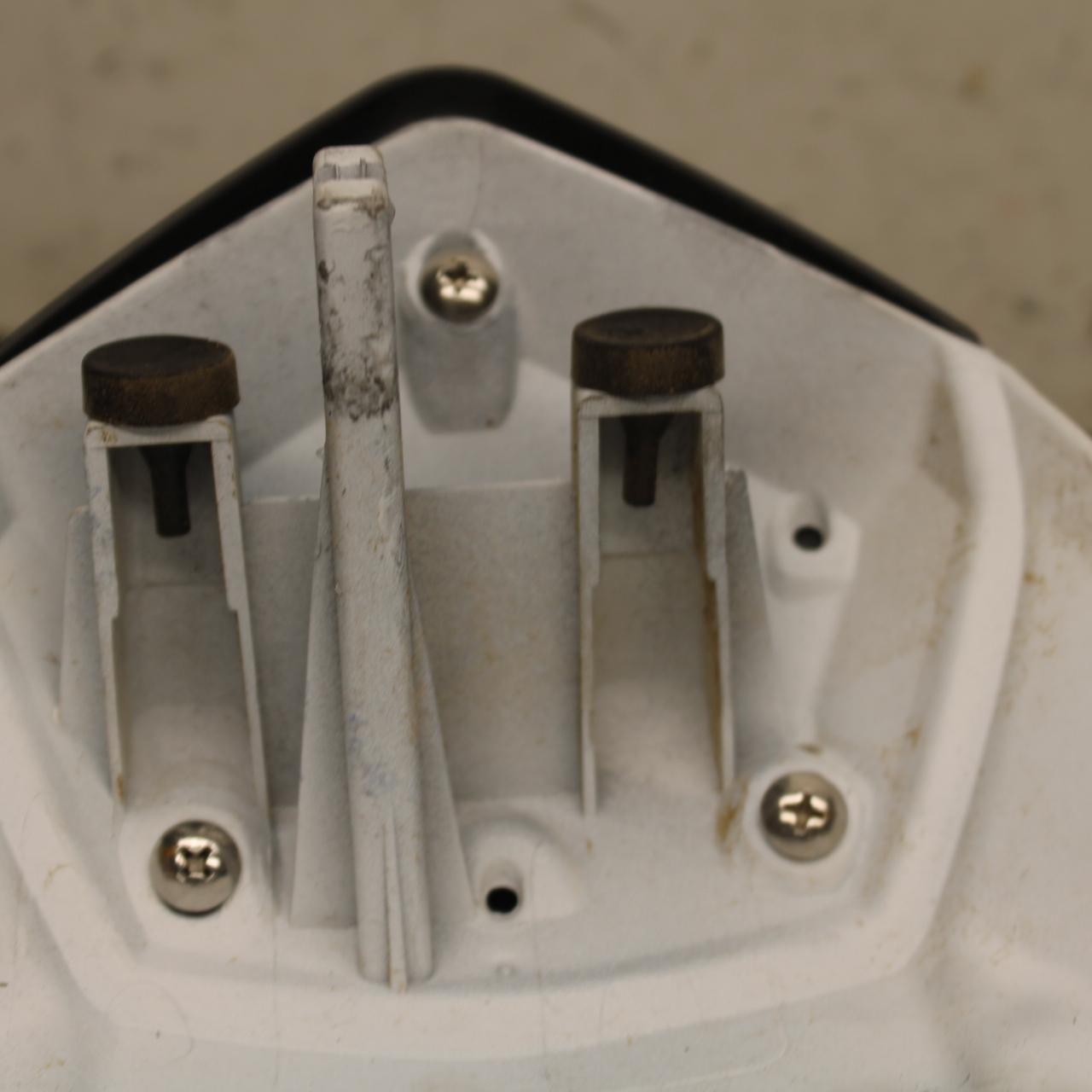 21 KAWASAKI NINJA ZX6R REAR BACK SEAT SOLO COWL FAIRING COVER  BB647