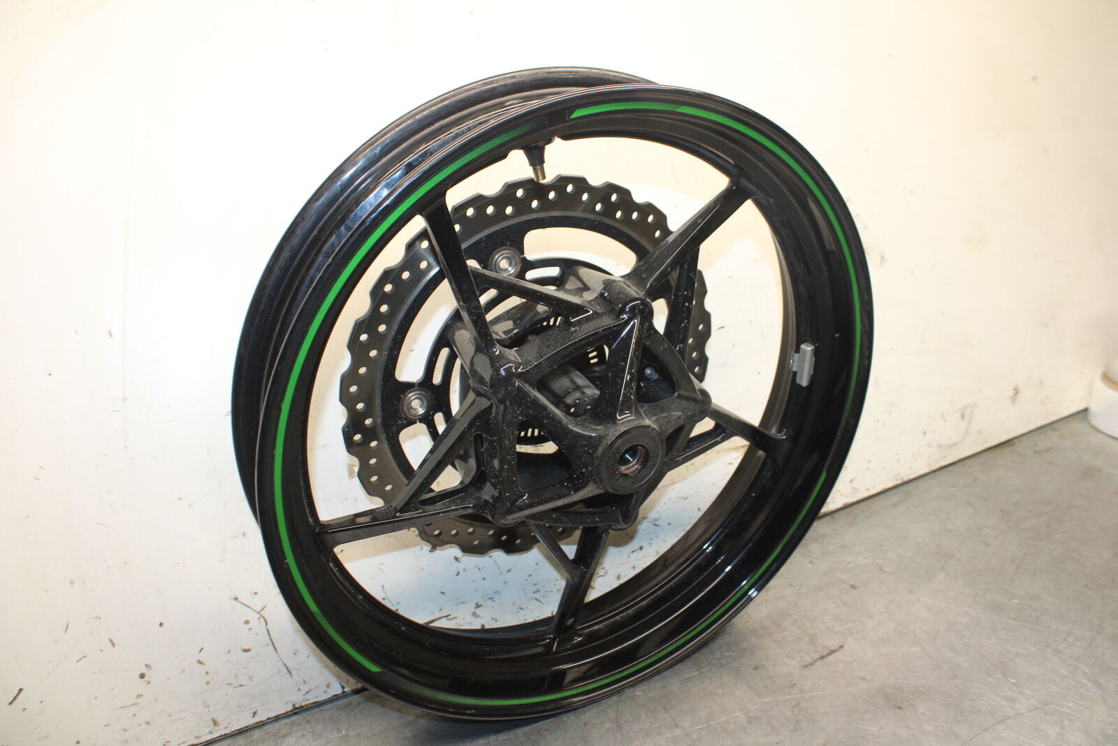 18-23 KAWASAKI NINJA 400 EX400 ABS FRONT WHEEL FRONT RIM BB747