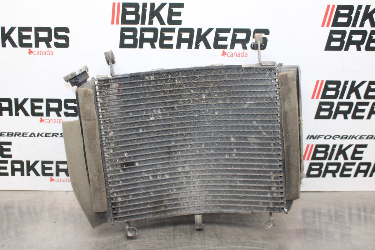 05 YAMAHA YZF R6 ENGINE RADIATOR MOTOR COOLER COOLING RADIATER BB814