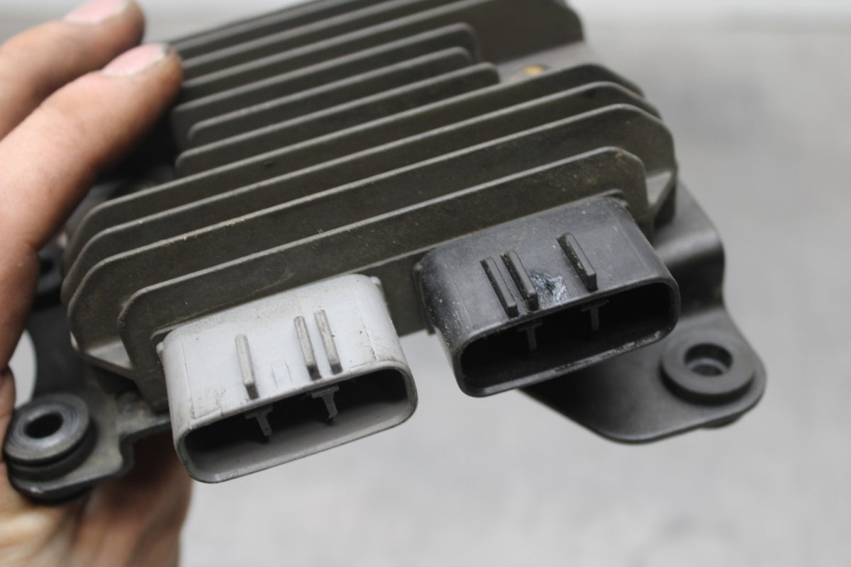 08 KAWASAKI NINJA ZX10R RECTIFIER VOLTAGE REGULATOR BB201
