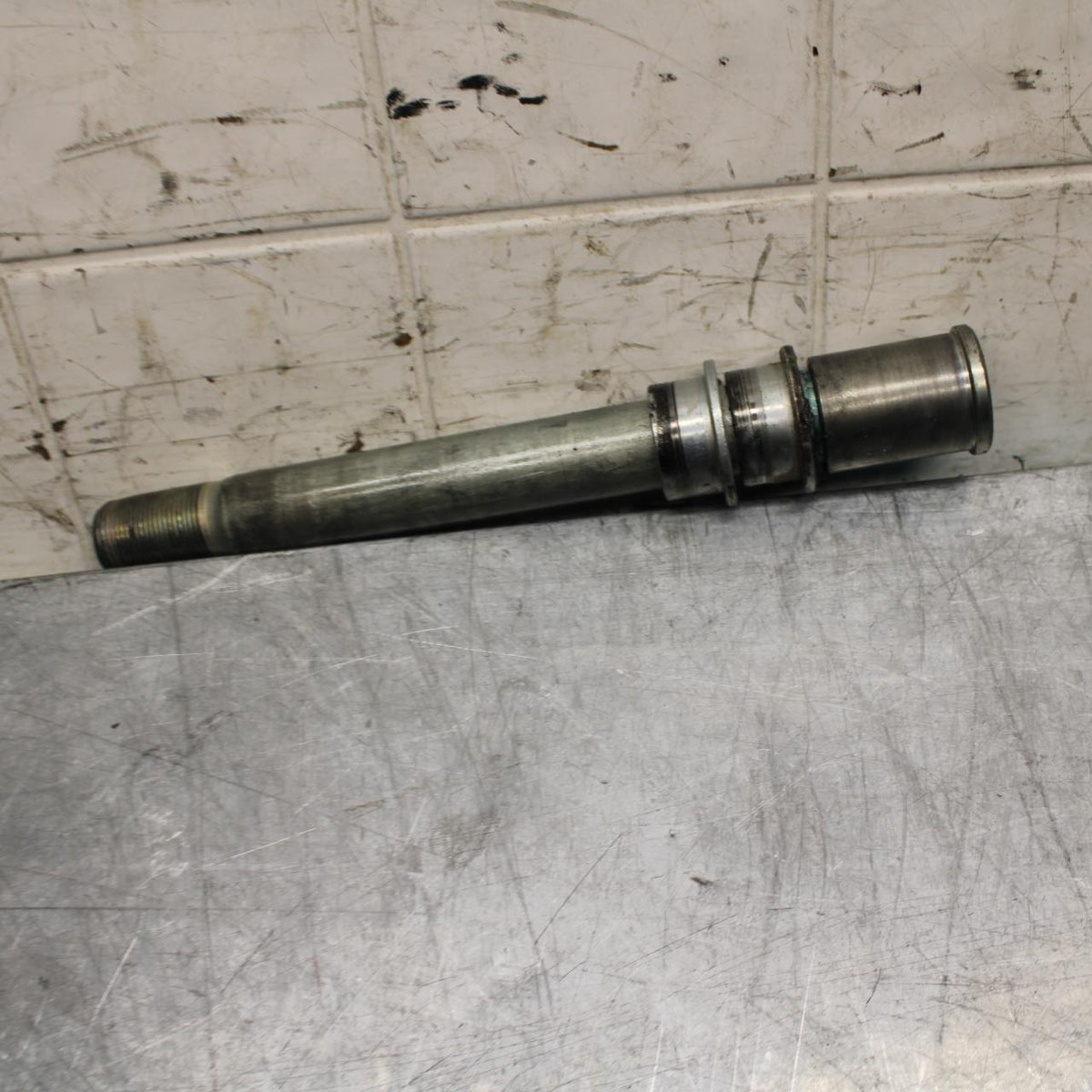 03-06 KAWASAKI Z1000 FRONT WHEEL RIM AXLE PIVOT BOLT BB487