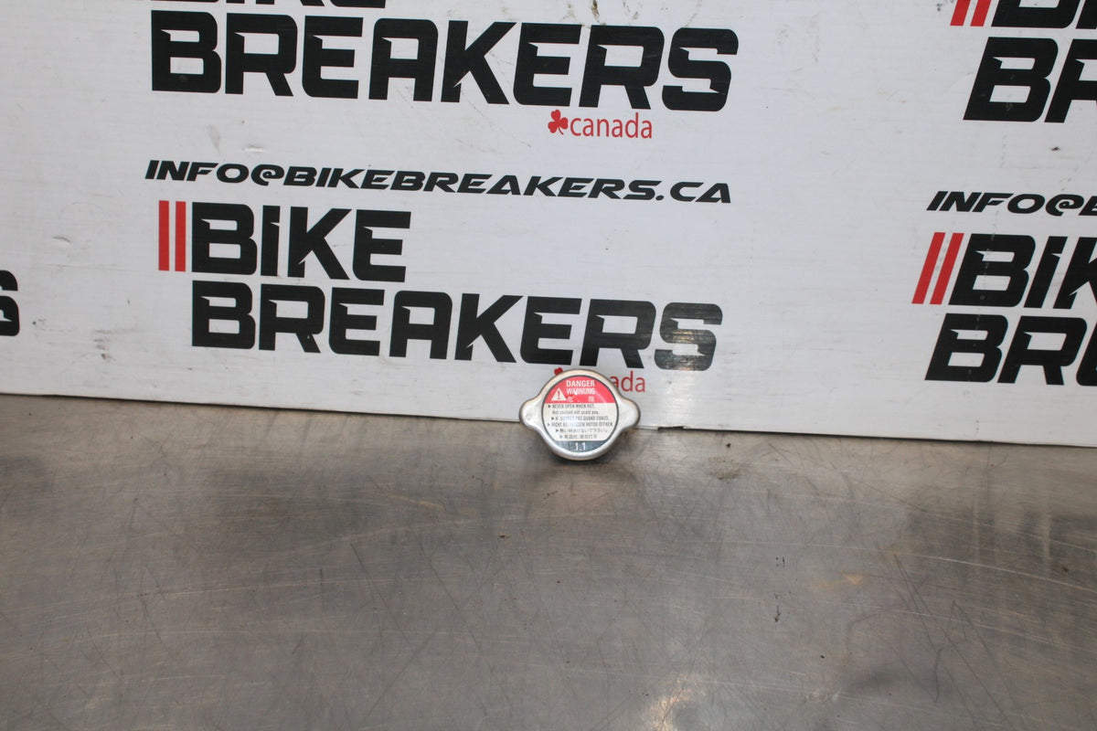 18 HONDA CB500F RADIATOR CAP  BB861
