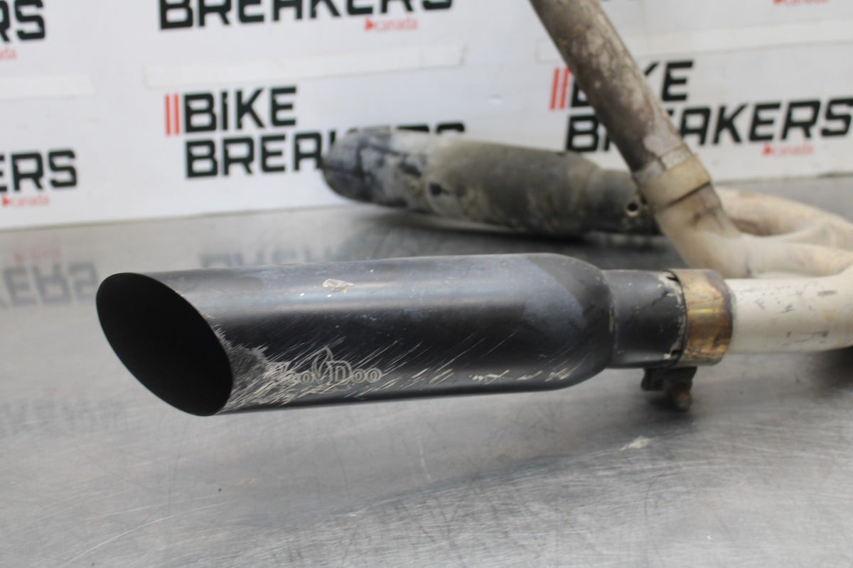 05 DUCATI SUPERSPORT 800 FULL EXHAUST SYSTEM HEADERS PIPE MUFFLER BB913