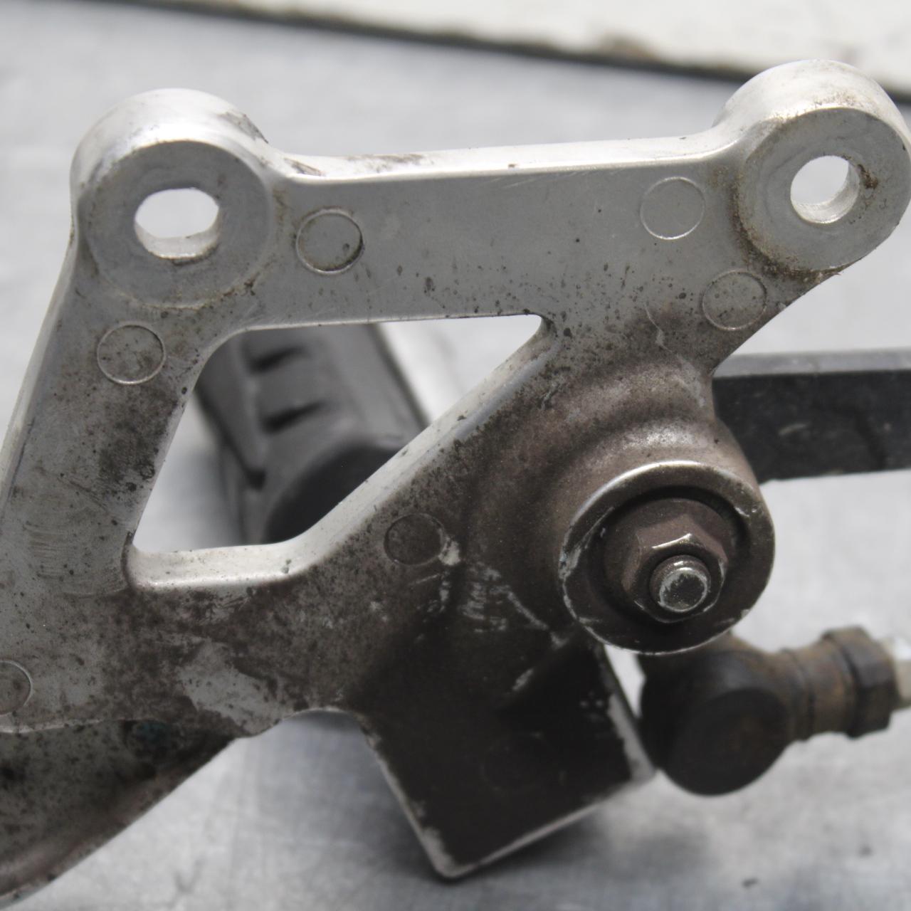 15-18 HONDA CB300FA LEFT REARSET WITH SHIFTER DRIVER FOOT PEG REST STOP BB646