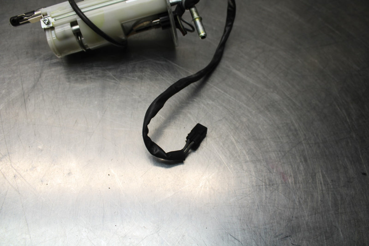 07-08 KAWASAKI NINJA ZX6R FUEL PUMP GAS PETROL SENDER UNIT 49040-0023 BB855