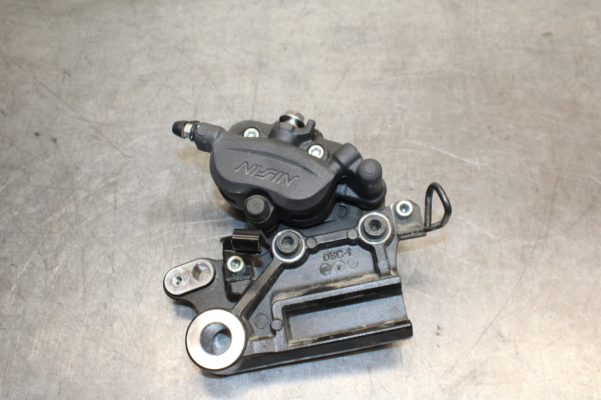 24 KAWASAKI NINJA 500 ABS REAR BACK BRAKE CALIPER W MOUNT BRACKET BB730