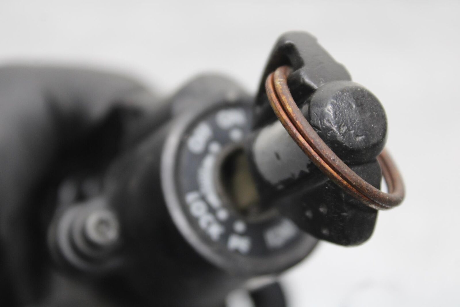 2011 Suzuki GSXR600 IGNITION LOCK KEY SET W/ GAS CAP BB94