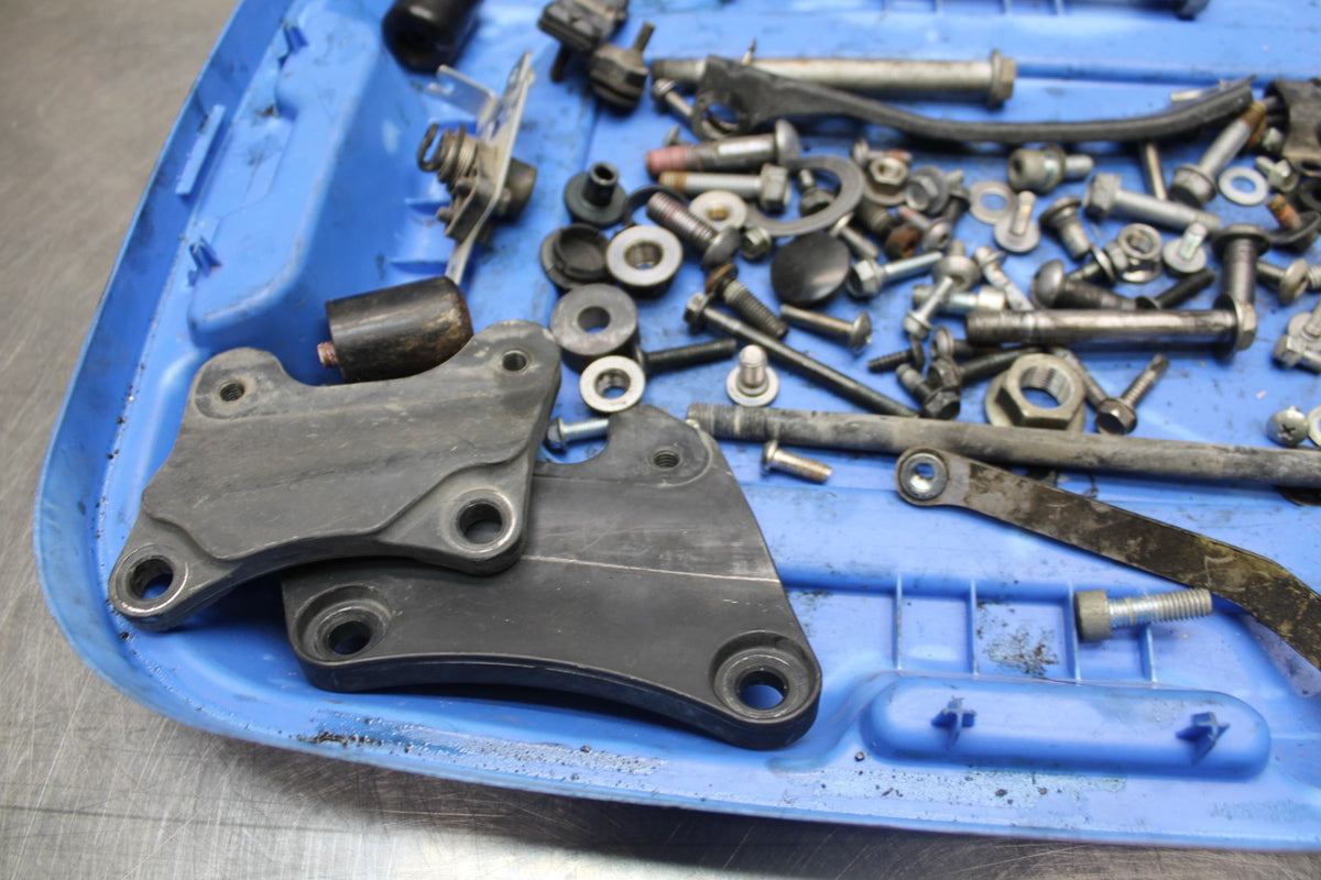 07-08 KAWASAKI NINJA ZX6R ENGINE MOUNTING BOLTS HARDWARE MOTOR SCREWS BB855