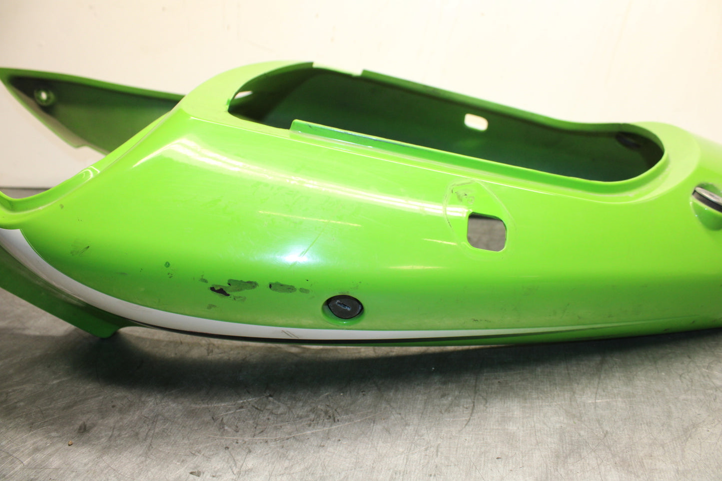 00-02 KAWASAKI NINJA ZX6R REAR BACK TAIL FAIRING COWL SHROUD BB750