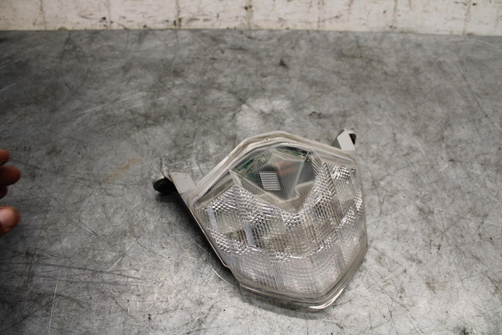 09-12 KAWASAKI NINJA ZX6R ZX600R REAR TAIL TAILLIGHT BACK BRAKE LIGHT BB544