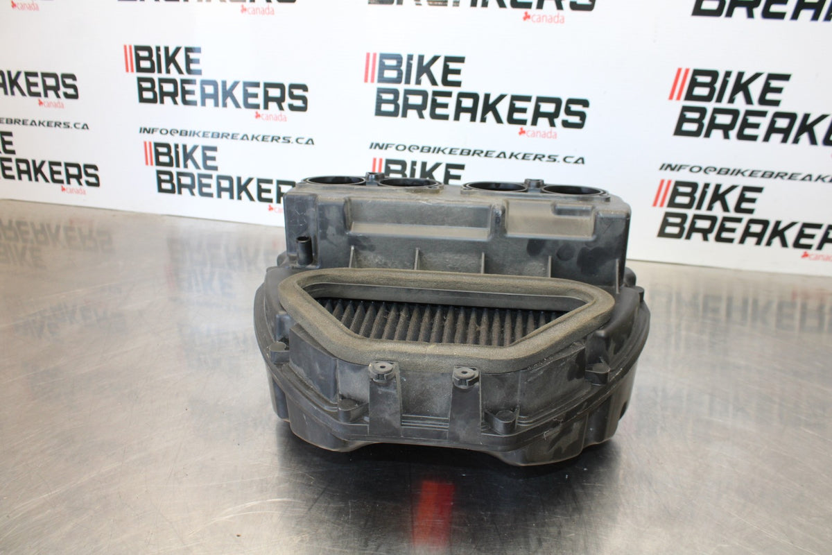 04-05 YAMAHA YZF R1 AIRBOX AIR INTAKE FILTER BOX BB173