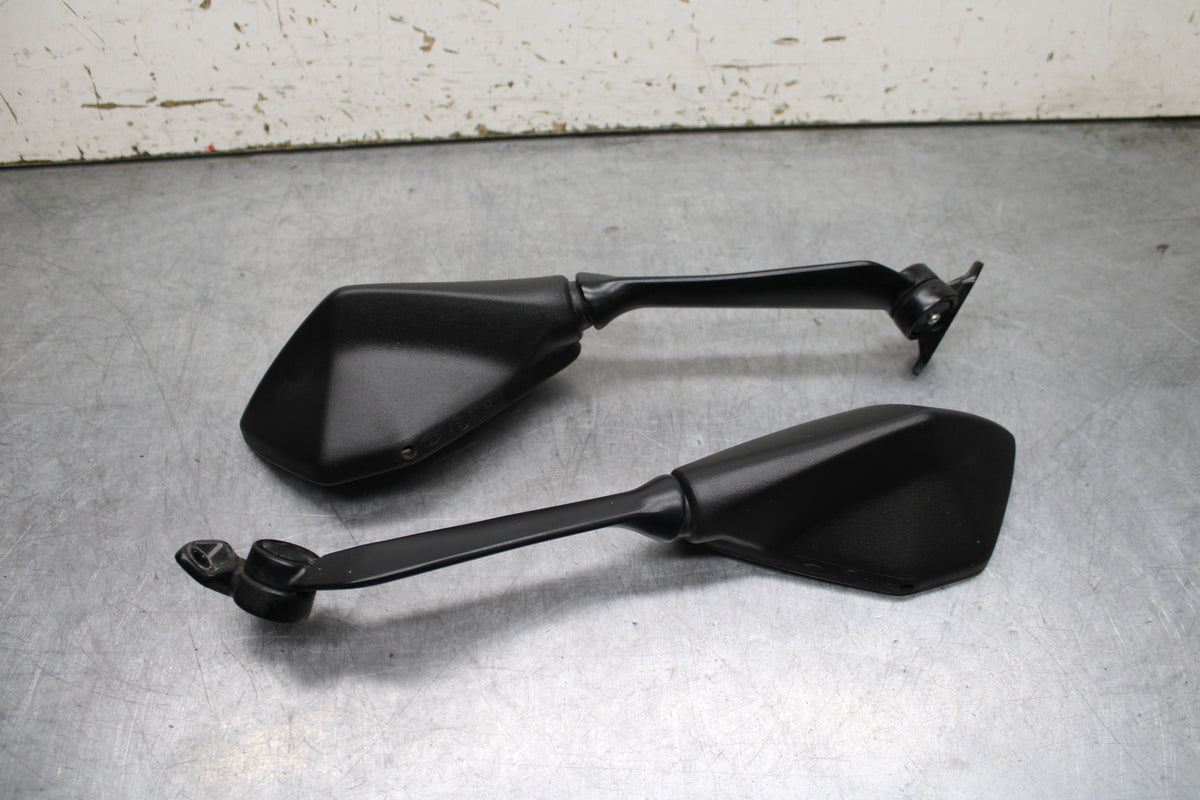 24 KAWASAKI NINJA 500 ABS REAR VIEW MIRROR SET PAIR MIRRORS BB730