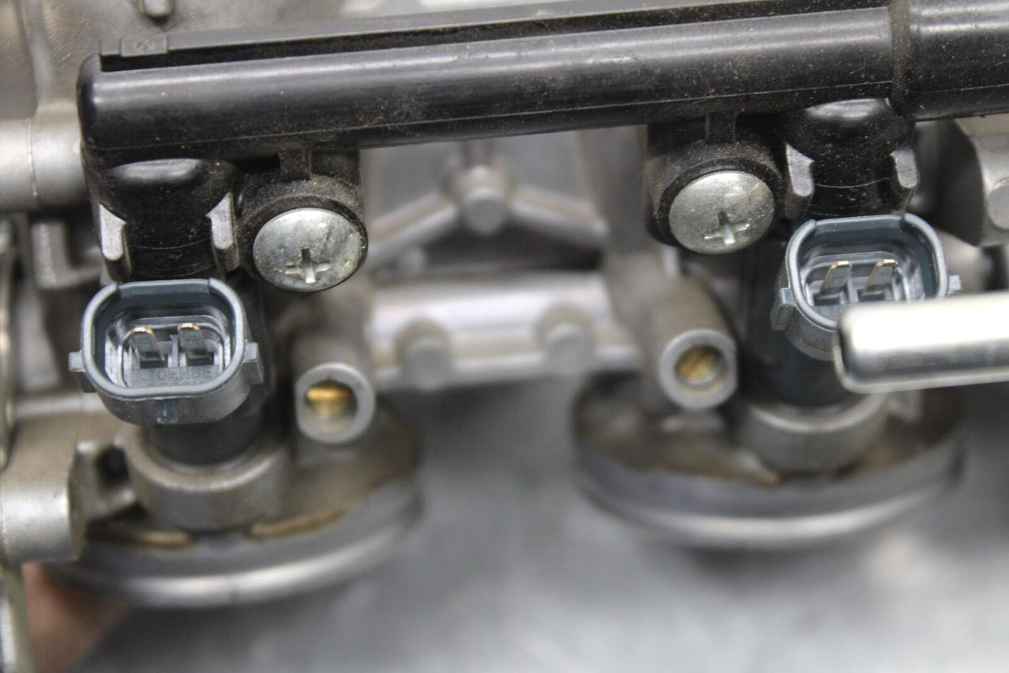 09-12 KAWASAKI NINJA ZX6R MAIN FUEL INJECTORS / THROTTLE BODIES 16163-0128 BB640