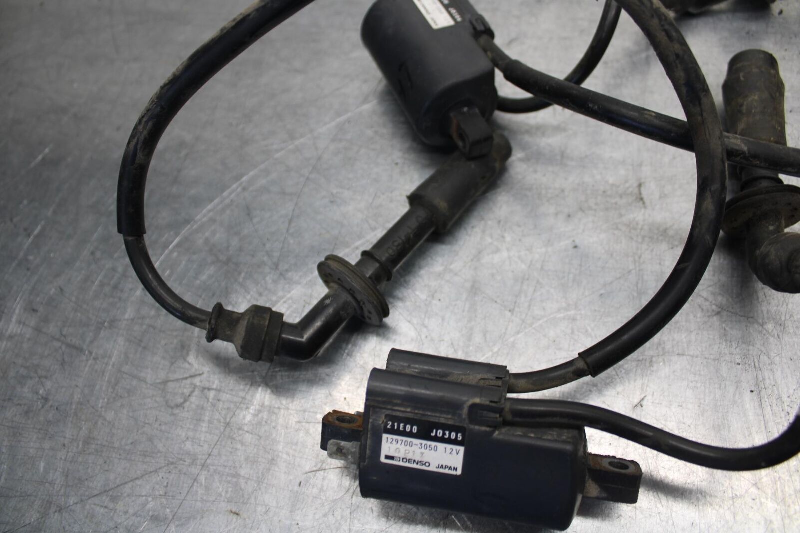 1995 Suzuki RF600R IGNITION COILS COIL SPARK PLUG CAPS BB615