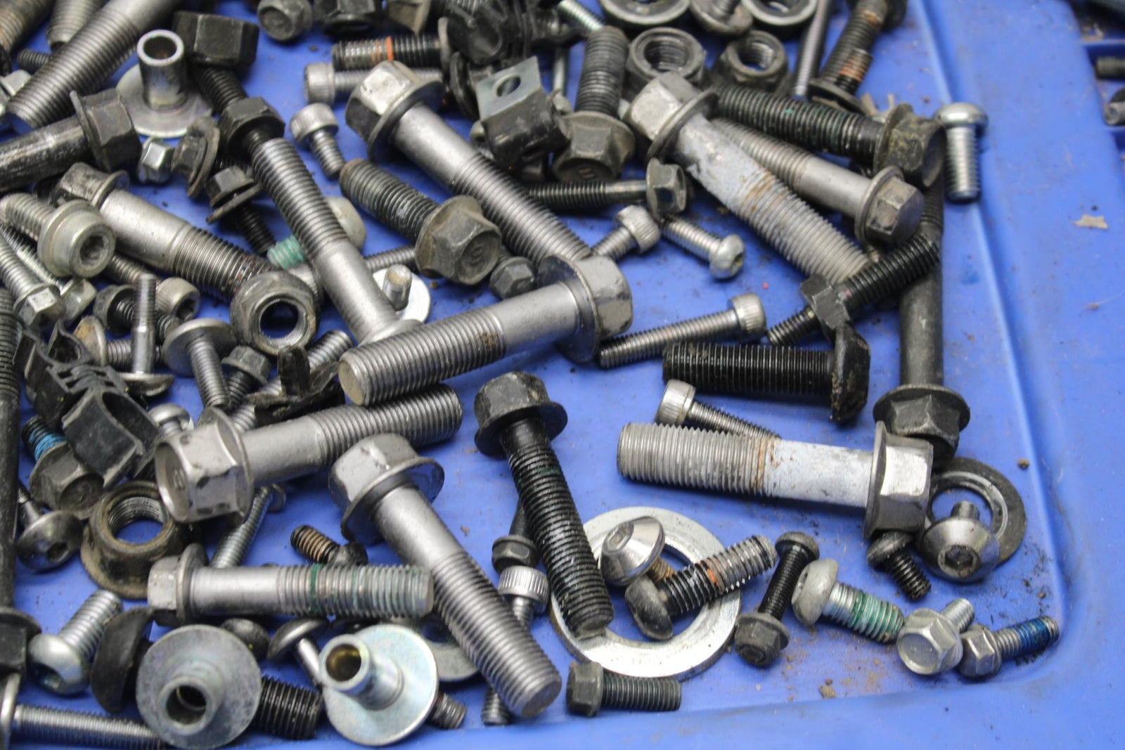 06-14 YAMAHA ROADLINER S XV1900S MISCELLANEOUS MOUNTING BOLTS HARDWARE BB619 