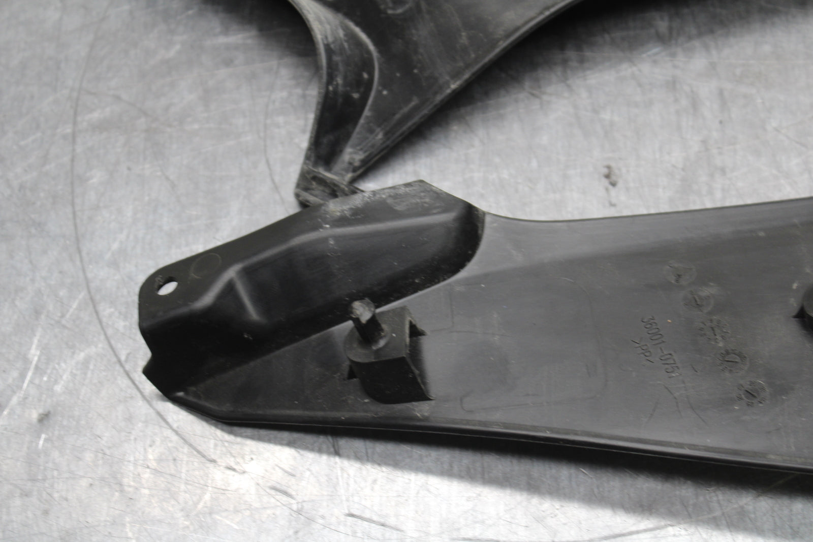 24 KAWASAKI NINJA 500 ABS RIGHT LEFT SIDE SEAT PANELS TRIMS COWLS FAIRINGS BB744