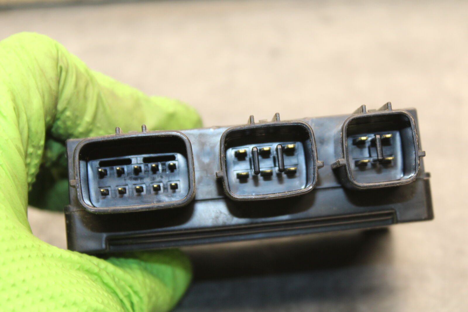 12-13 KAWASAKI Z1000 RELAY ASSEMBLY FUSE BOX BB743