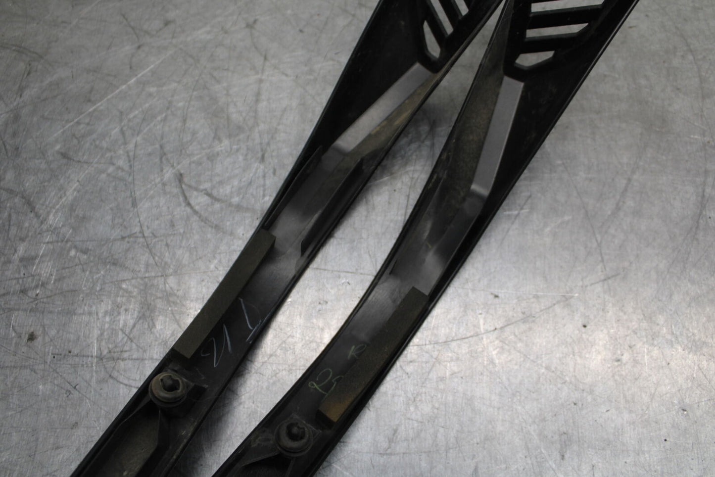 12-17 KAWASAKI ER-6N Z650 RIGHT LEFT GAS FUEL TANK PANELS COVERS TRIM SET  BB709