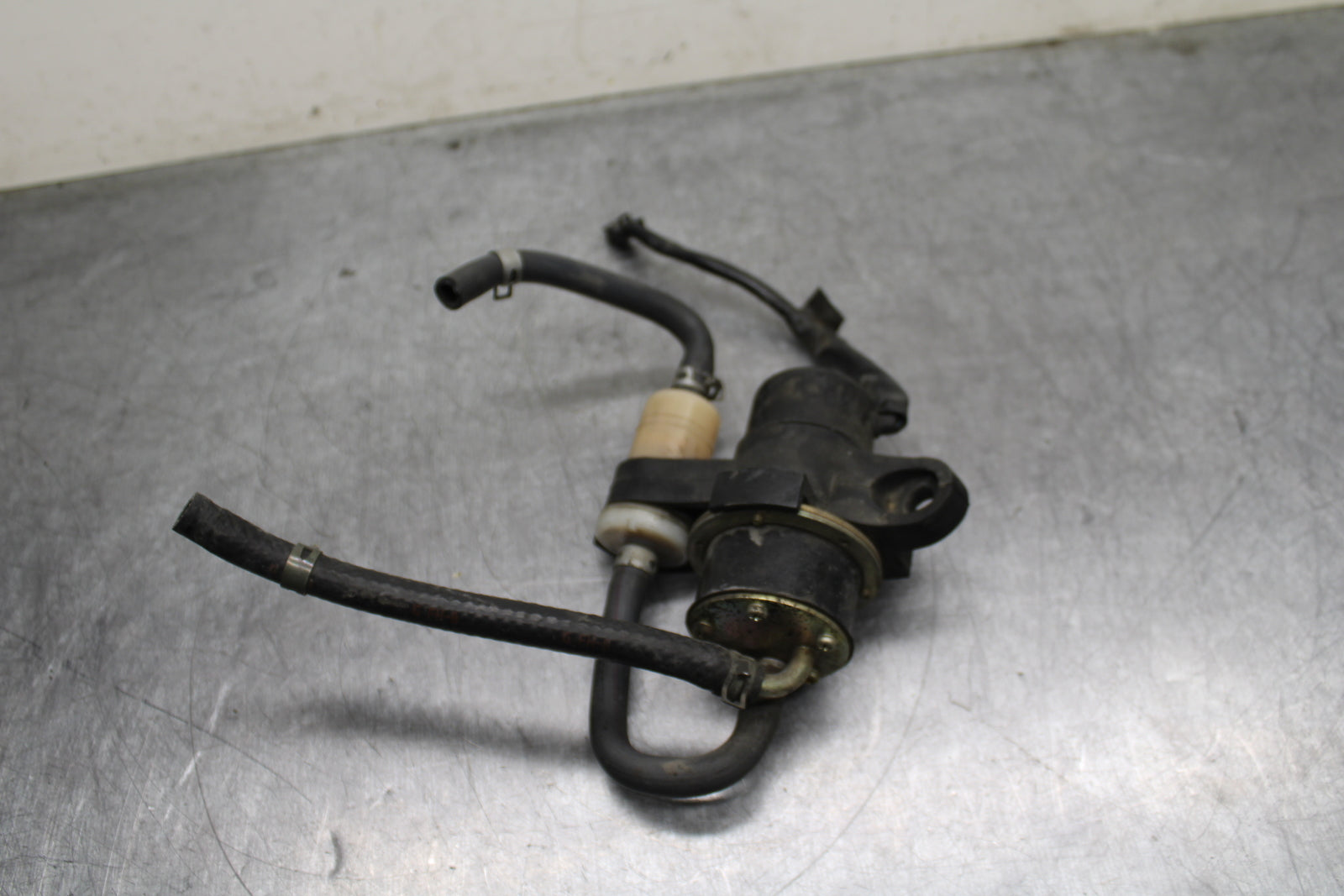 00-01 YAMAHA YZF R1 FUEL PUMP GAS PETROL SENDER UNIT BB755