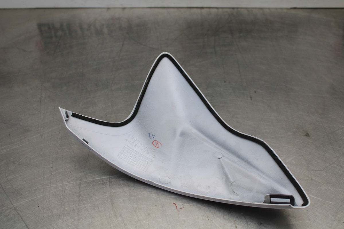 11-25 SUZUKI GSXR 600  FRONT GAS TANK FUEL CELL FAIRING COWL COVER TRIM BB830