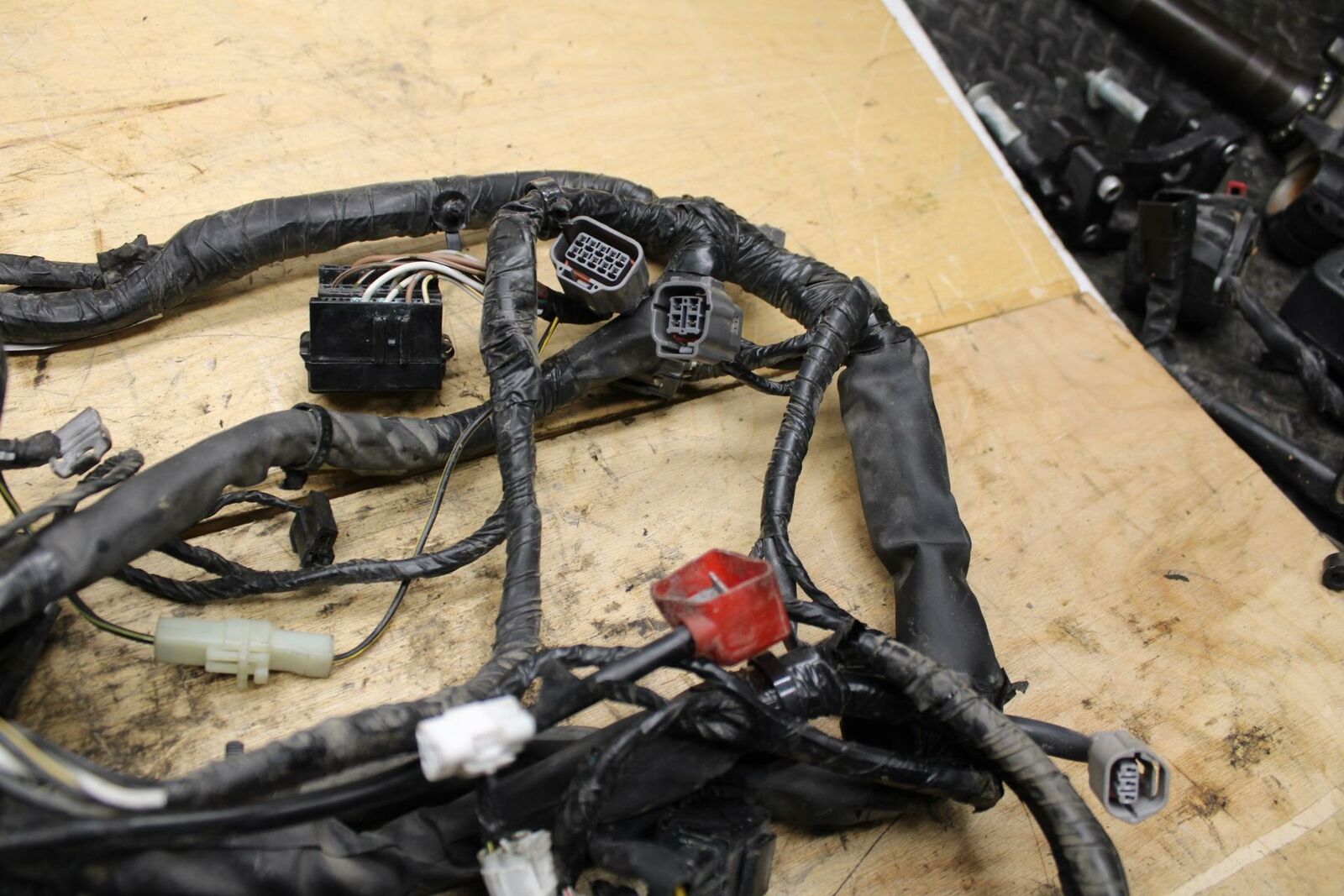 09-10 KAWASAKI ER-6N MAIN ENGINE WIRING HARNESS MOTOR WIRE LOOM 26031-0670 BB325