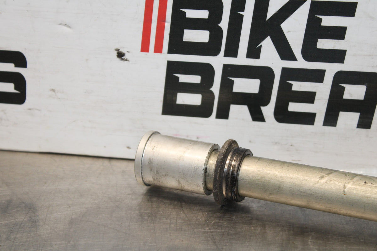 07-08 KAWASAKI NINJA ZX6R FRONT WHEEL RIM AXLE PIVOT BOLT BB937
