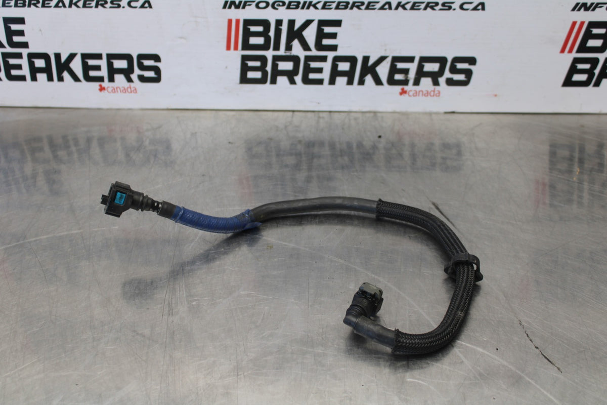 16 YAMAHA XSR900 FUEL HOSE GAS LINE TUBE PIPE BB786