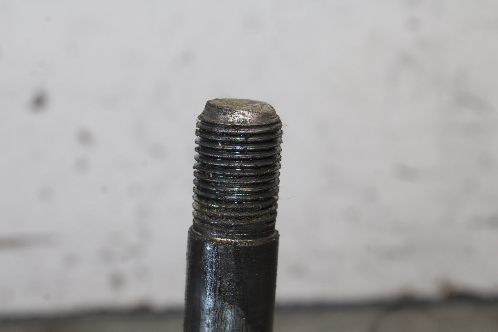 09-15 YAMAHA FZ6R FRONT WHEEL RIM AXLE PIVOT BOLT 20S-25181-00-00 BB686