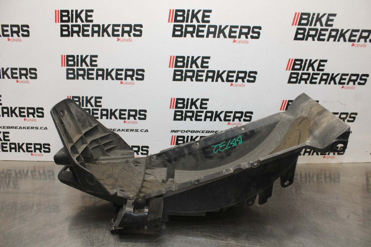 14 HONDA CTX1300A REAR BACK WHEEL FENDER MUD GUARD BB732