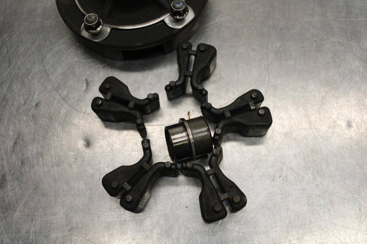 09 SUZUKI GSXR600 REAR HUB & SHOCK DAMPERS CUSH ABSORBERS BB759