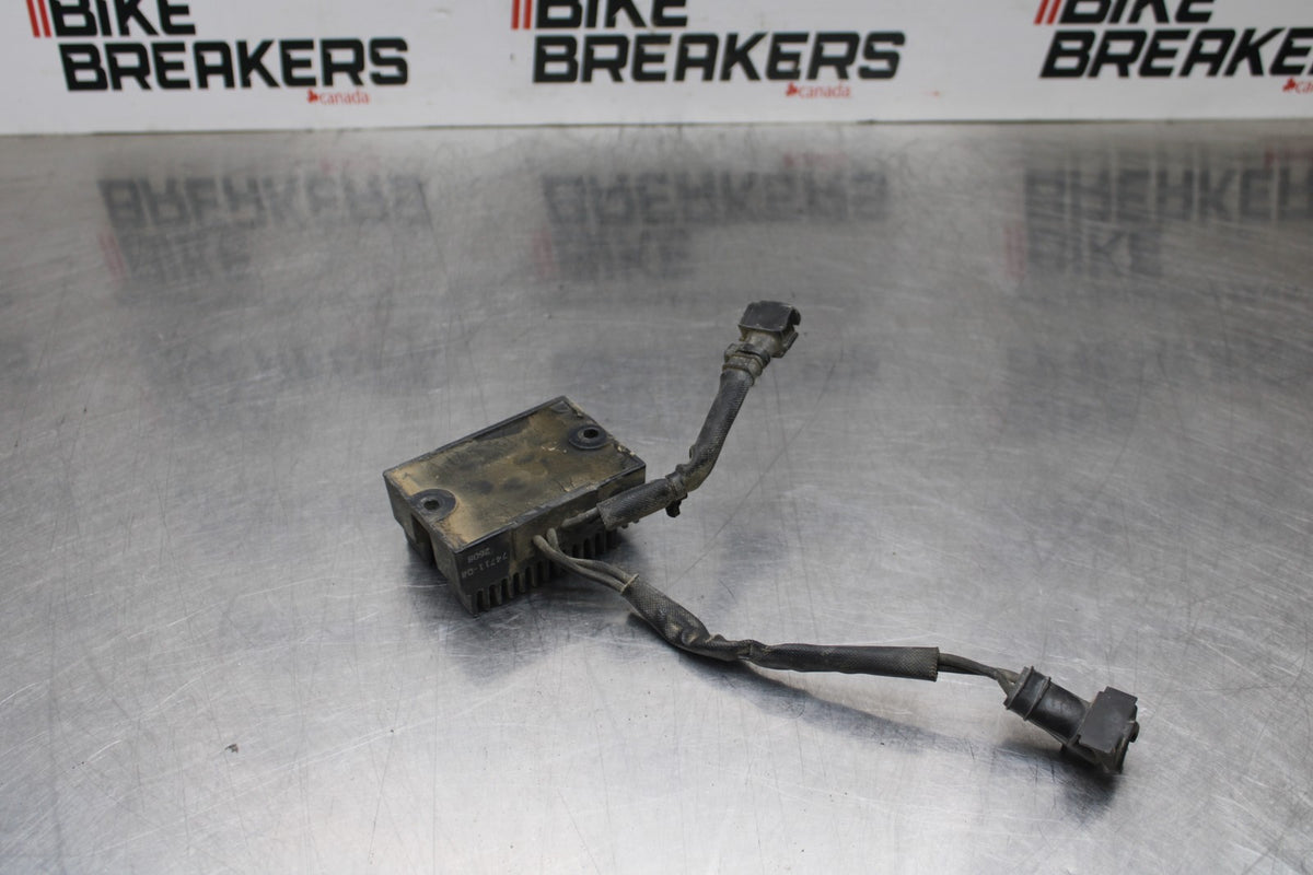 09 HARLEY-DAVIDSON SPORTSTER 1200 XL1200C RECTIFIER VOLTAGE REGULATOR BB776