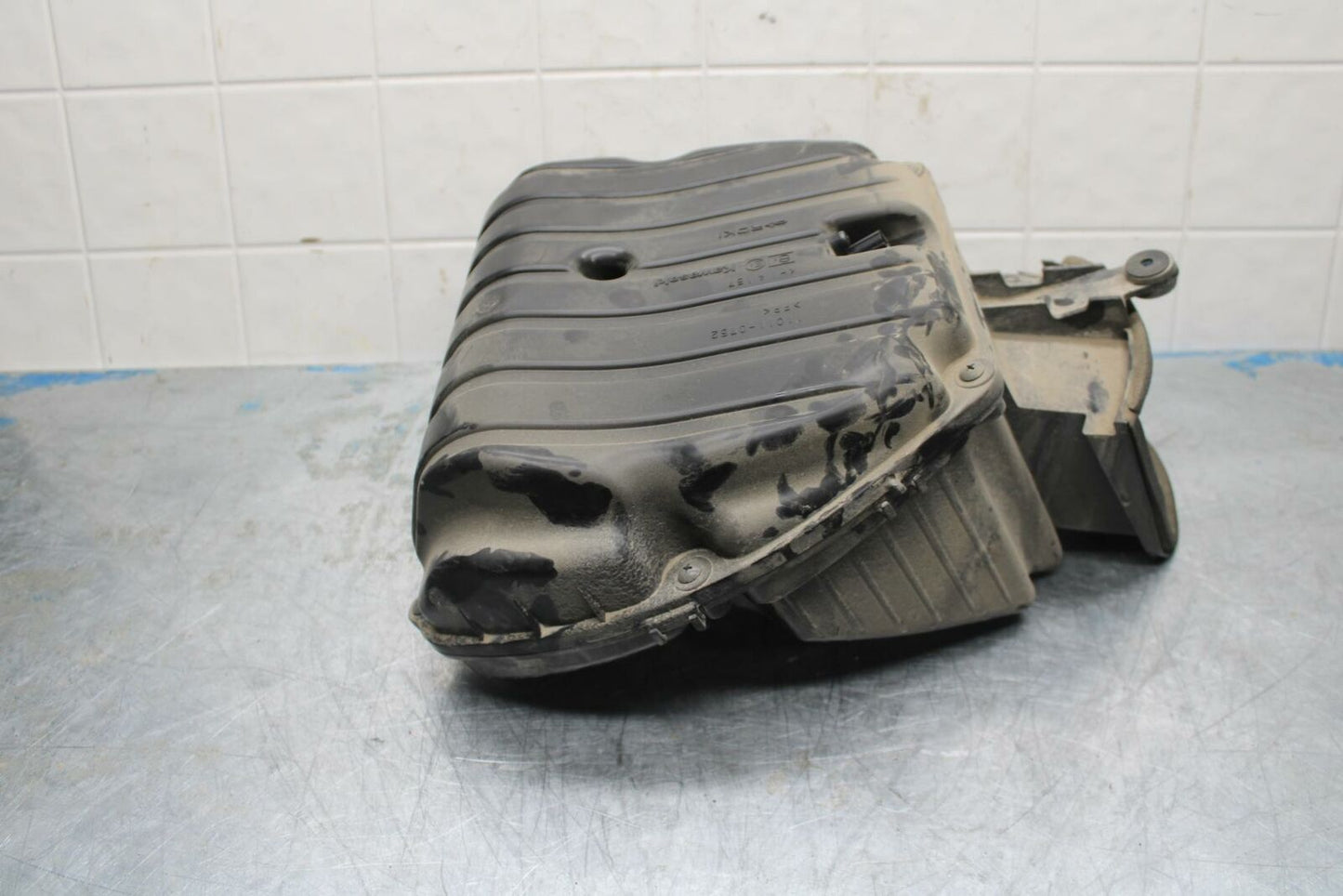 19-20 KAWASAKI NINJA ZX6R AIRBOX AIR INTAKE FILTER BOX BB419