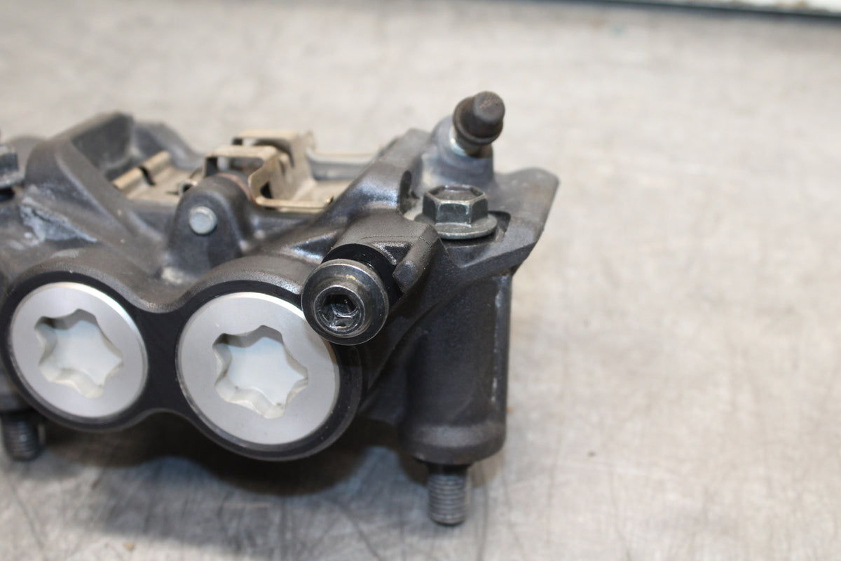 22-24 YAMAHA XSR900 RIGHT LEFT FRONT BRAKE CALIPER SET PAIR CALIPERS BB710