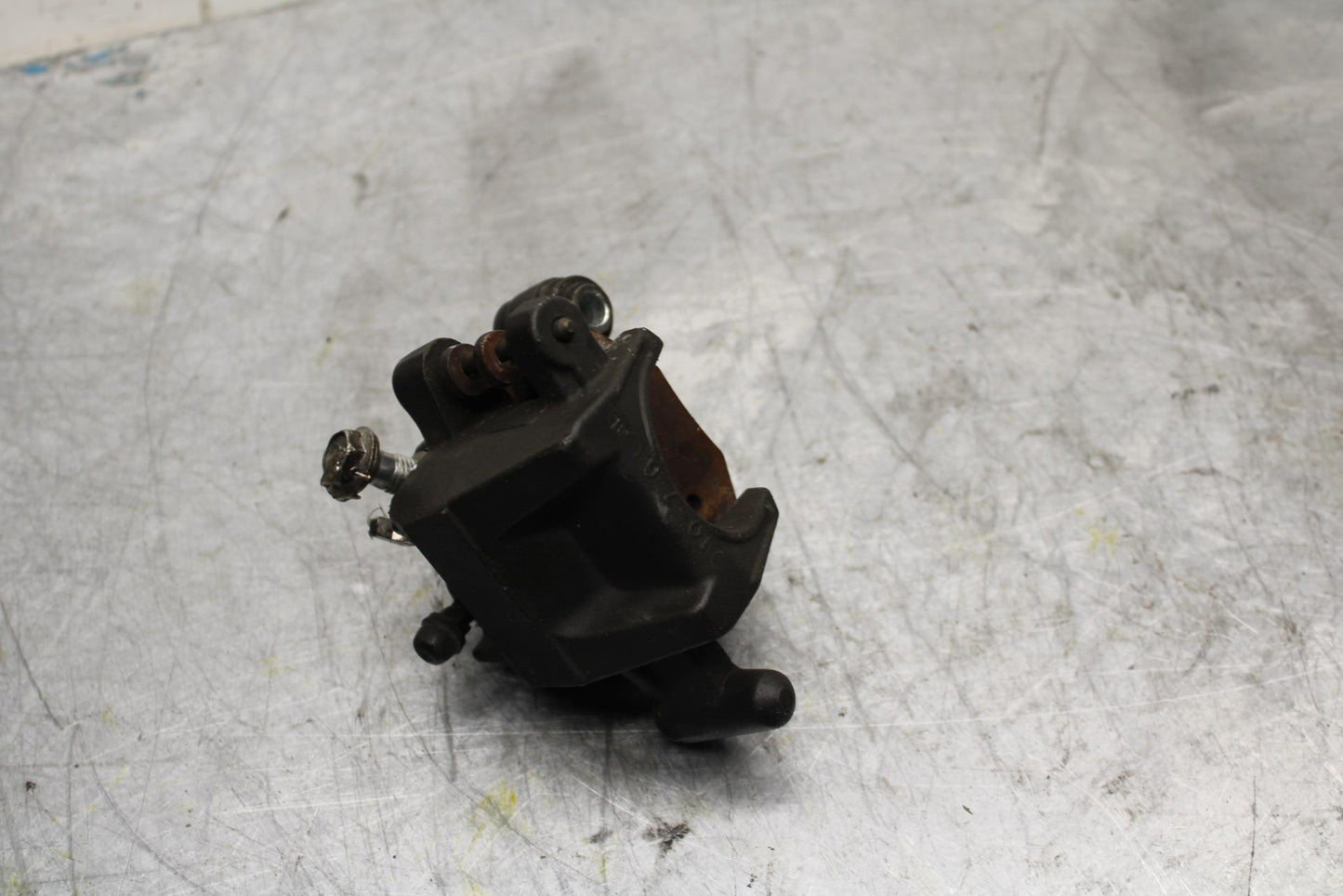 2006 Suzuki GSXR600 REAR BACK BRAKE CALIPER BB447