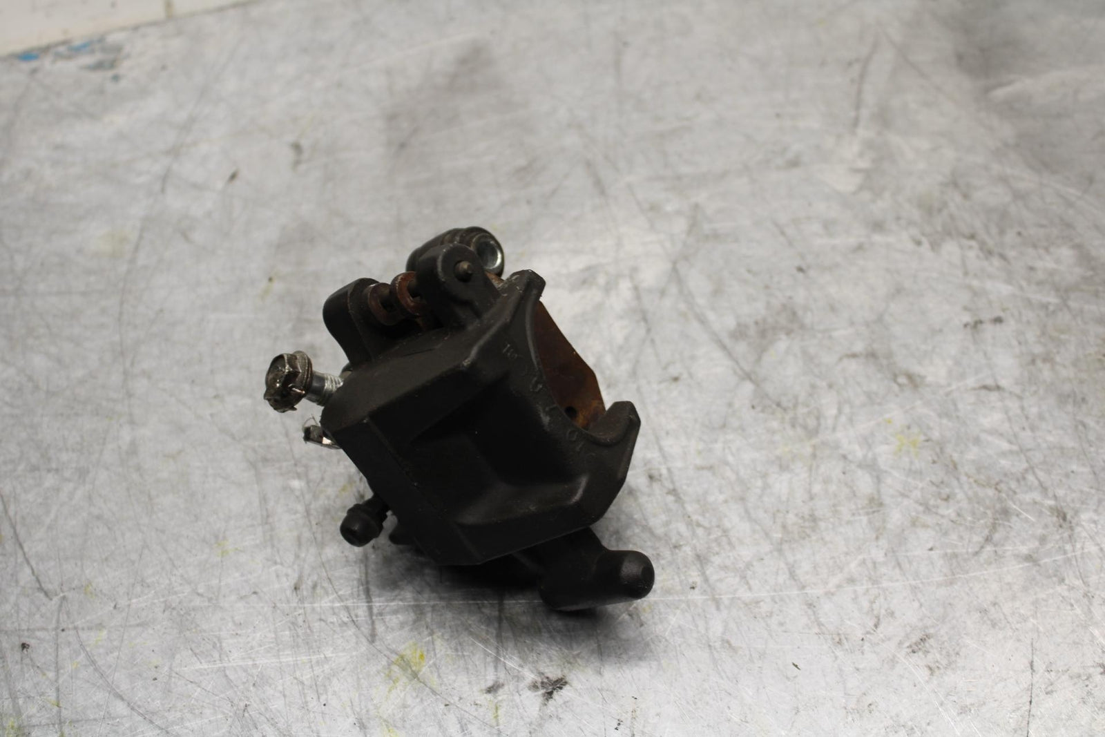 2006 Suzuki GSXR600 REAR BACK BRAKE CALIPER BB447