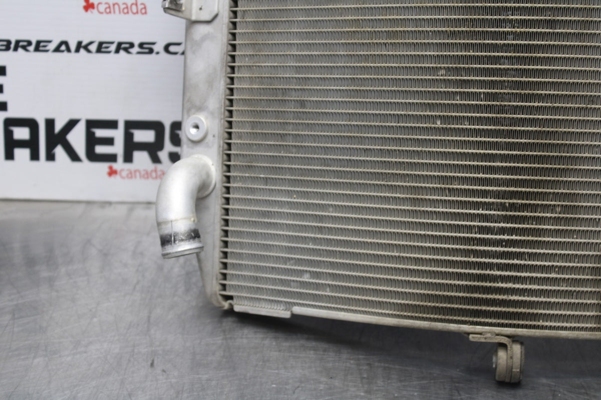 13 YAMAHA YZF R1 ENGINE RADIATOR MOTOR COOLER COOLING RADIATER BB781