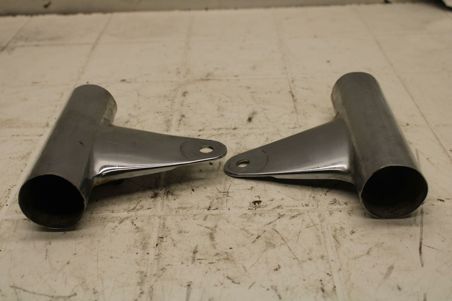 78-79 HONDA GOLDWING 1000 FRONT FORK UPPER COVER HEADLIGHT SUPPORT BB406