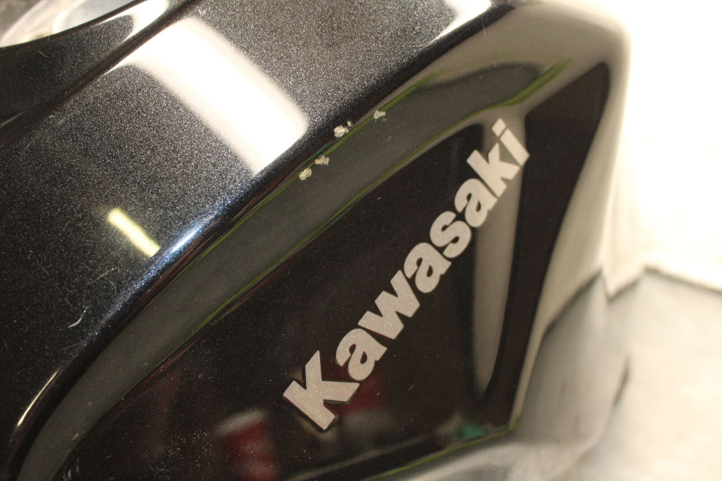 19-22 KAWASAKI Z400 GAS TANK FUEL CELL PETROL RESERVOIR BB708